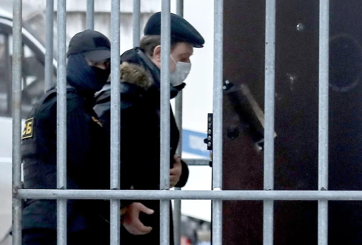В Томске мэр, обвиняемый в превышении должностных полномочий, заключен под стражу В Томске мэр, обвиняемый в превышении должностных полномочий, заключен под стражу